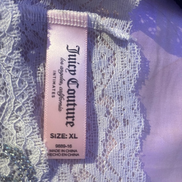 JUICY COUTURE BLING THONGS - Picture 4 of 6